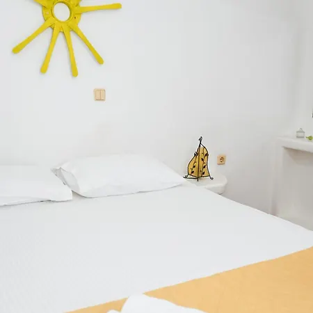 Navis Apartment Triovasalos Exterior photo